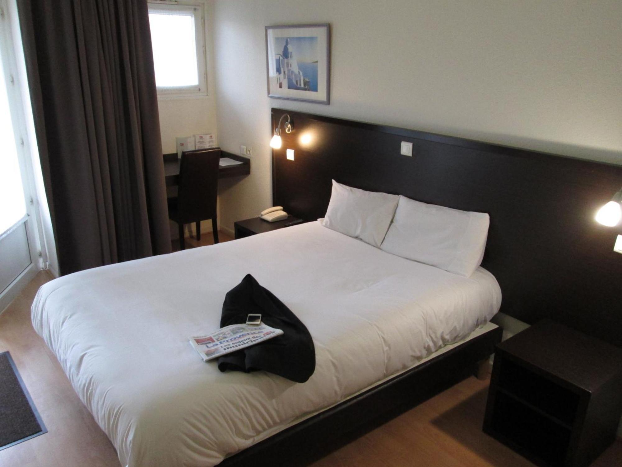 Top Motel Istres Exterior foto